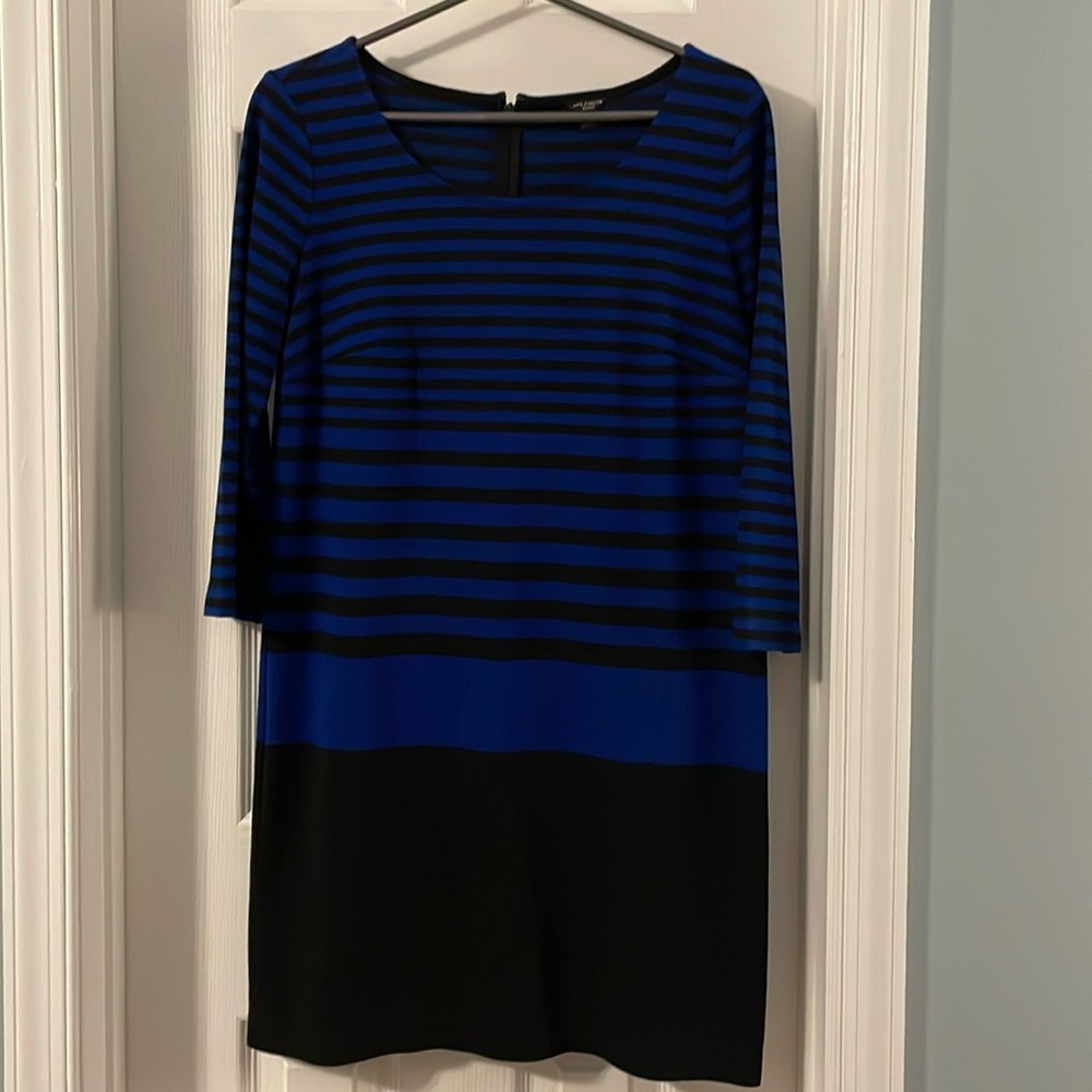 Anne Taylor Loft Medium Petite dress